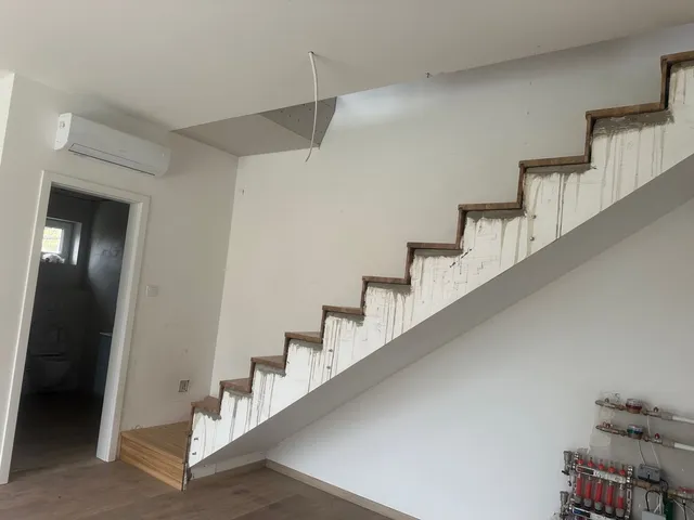 Eladó lakás Debrecen, Vargakert 91 nm