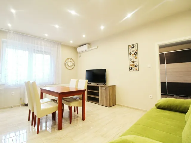 Eladó lakás Debrecen, Péterfia 53 nm