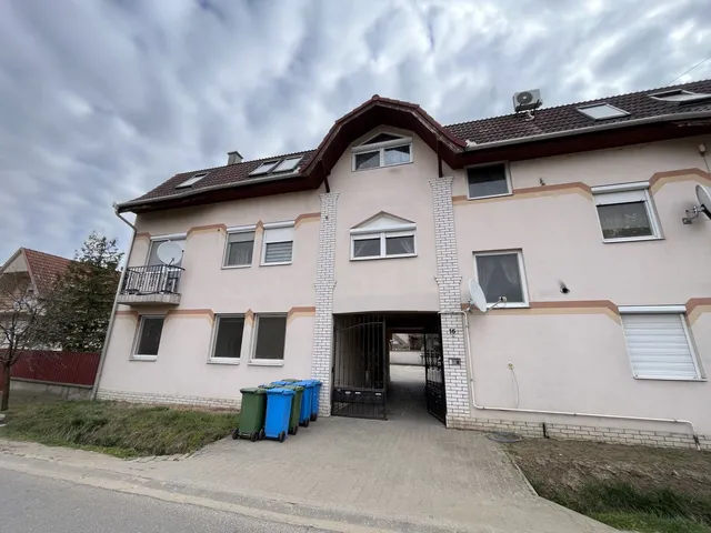 Eladó ház Téglás 70 nm