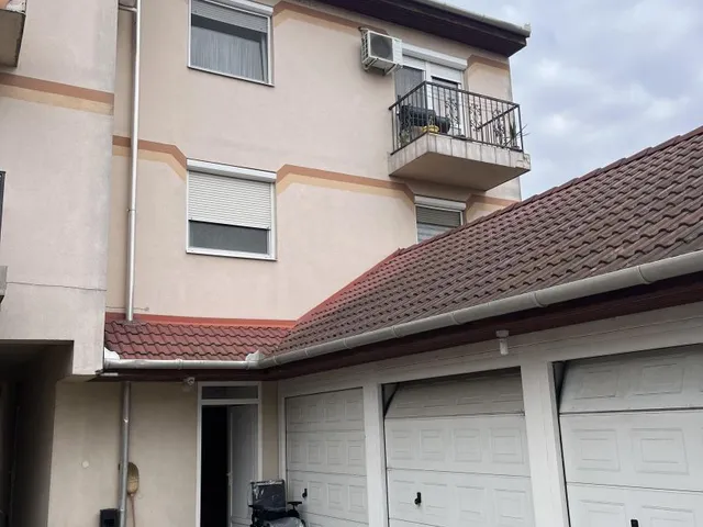 Eladó ház Téglás 70 nm