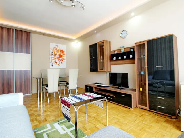 Kiadó lakás Debrecen, Nagyerdőalja 43 nm