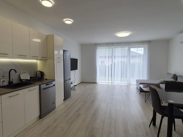 Kiadó ház Debrecen, Hatvan utcai kert 140 nm