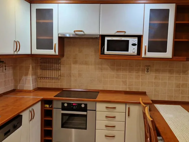 Kiadó lakás Debrecen, Belváros 61 nm