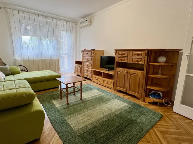 Kiadó lakás Debrecen, Nagyerdő 54 nm