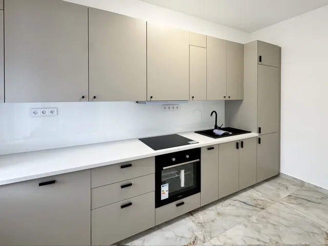 Kiadó ház Hajdúböszörmény 90 nm