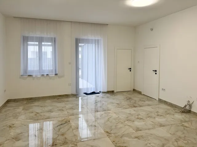 Kiadó ház Hajdúböszörmény 88 nm