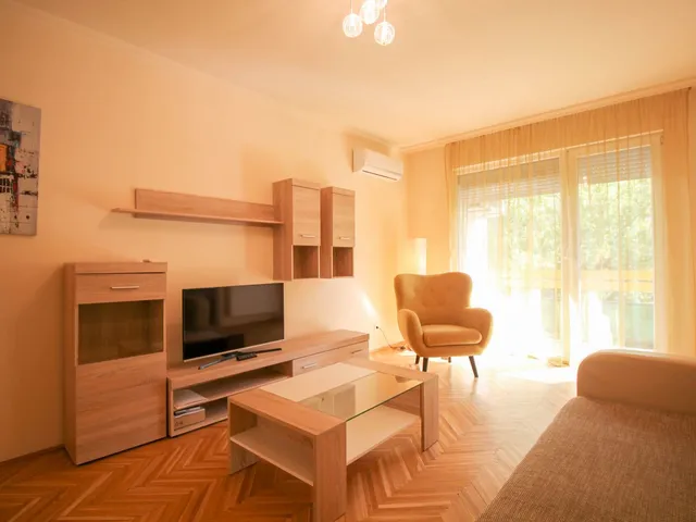 Kiadó lakás Debrecen, Nagyerdő 64 nm
