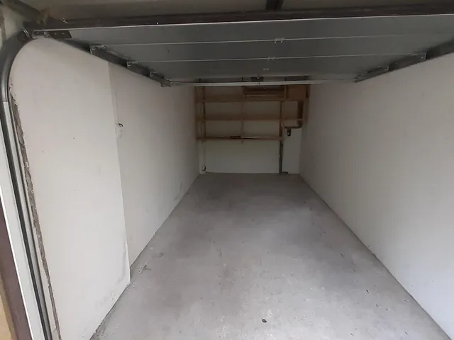 Kiadó garázs Debrecen 14 nm