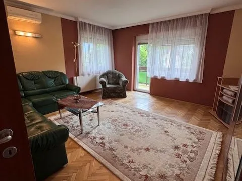 Kiadó lakás Debrecen, Nagyerdő 85 nm