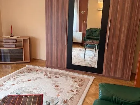 Kiadó lakás Debrecen, Nagyerdő 85 nm