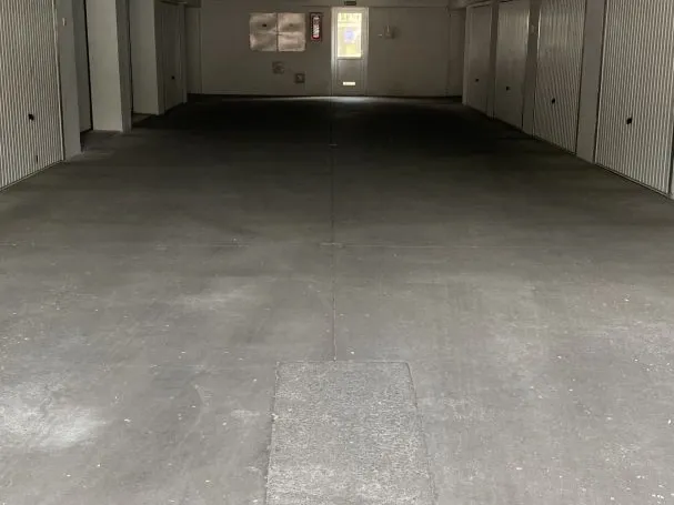 Eladó garázs Debrecen, Nagyerdőalja 18 nm
