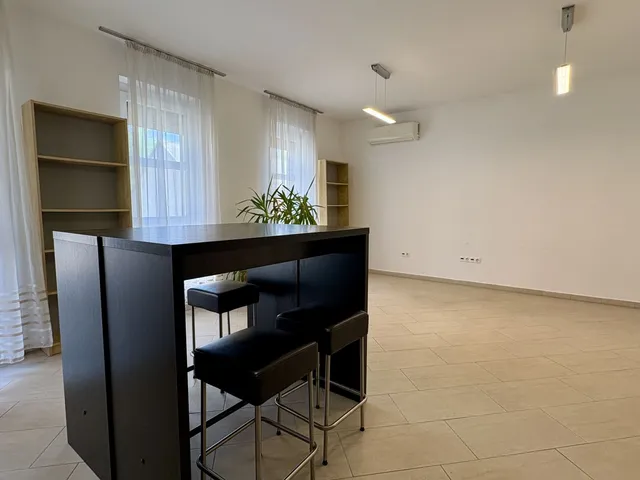 Kiadó lakás Debrecen, Belváros 59 nm