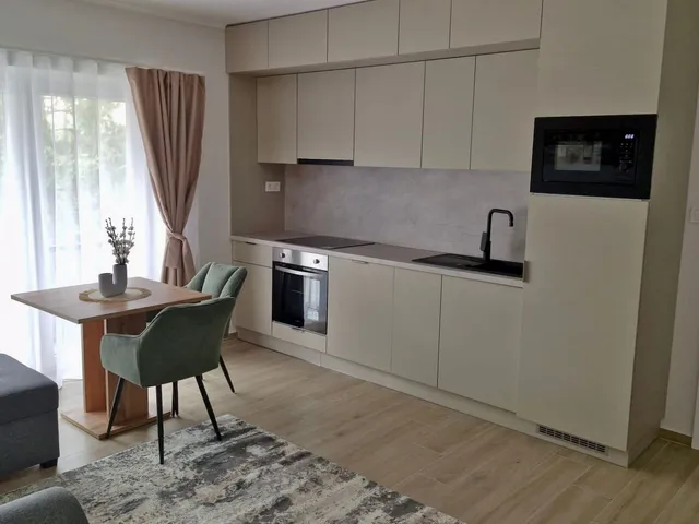 Kiadó lakás Debrecen, Egyetemváros 35 nm