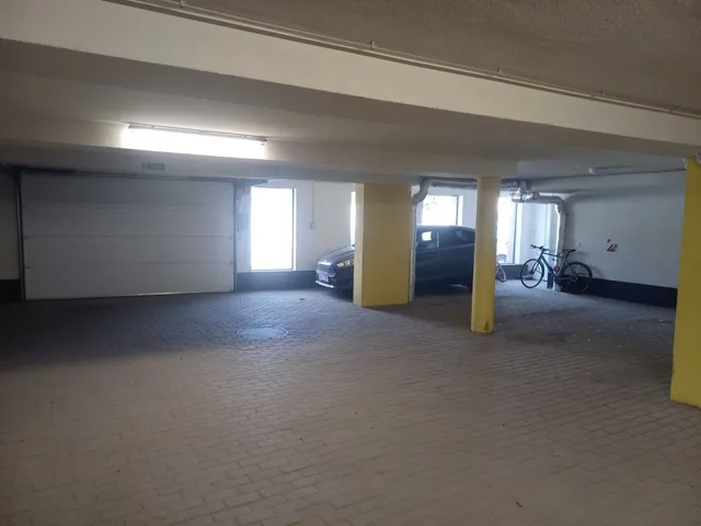Eladó garázs Debrecen, Belváros 18 nm