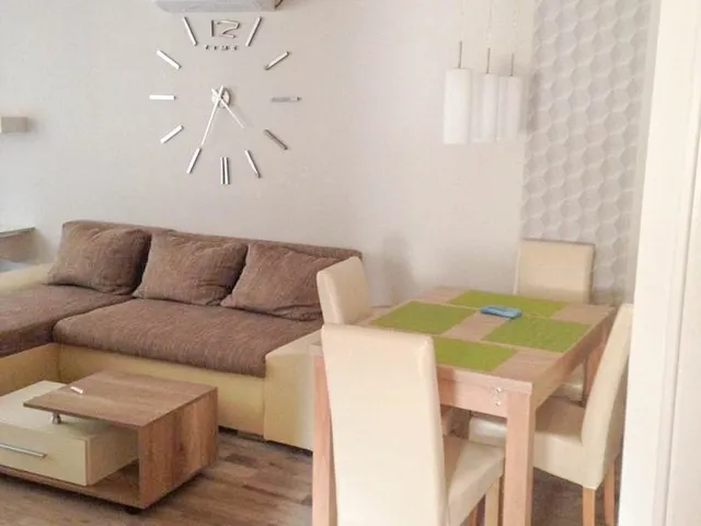 Kiadó lakás Debrecen, Nagyerdő 55 nm
