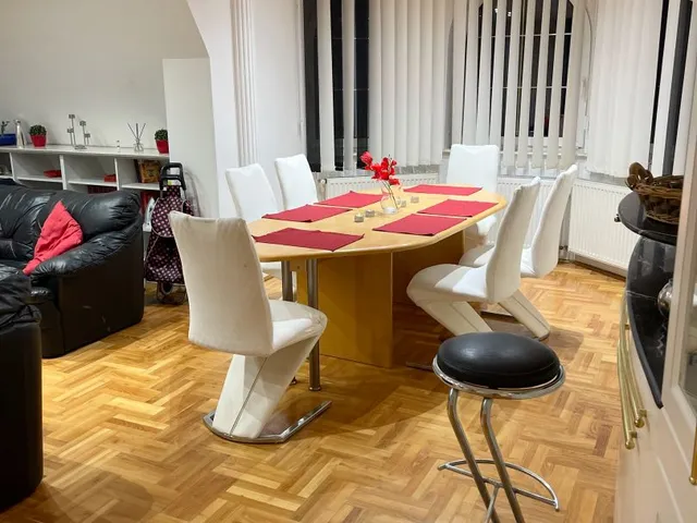 Kiadó ház Debrecen, Akadémiakert 110 nm