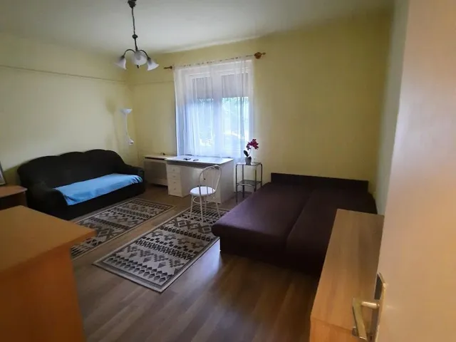 Kiadó lakás Debrecen, Nagyerdő 39 nm