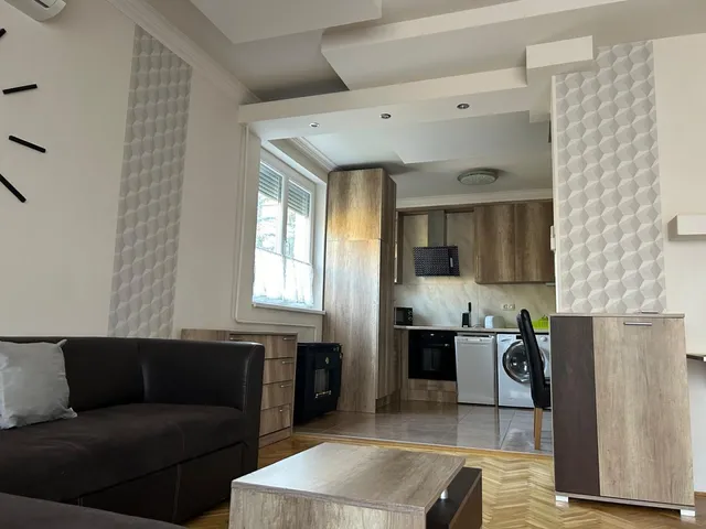 Kiadó lakás Debrecen, Nagyerdő 52 nm