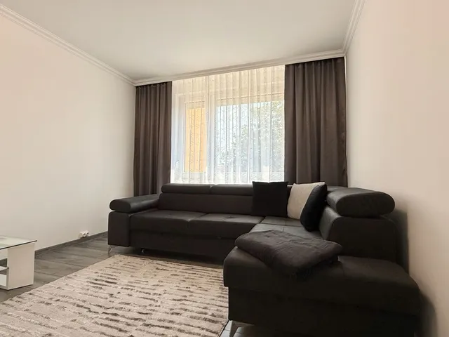 Kiadó lakás Debrecen, Libakert 93 nm