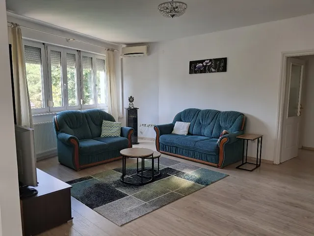 Kiadó lakás Debrecen, Nagyerdő 106 nm