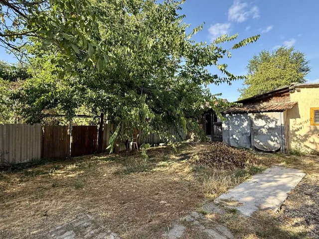 Eladó ház Debrecen, Júliatelep 148 nm