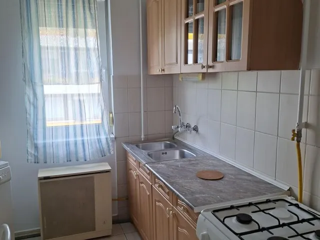 Kiadó lakás Debrecen, Nagyerdő 53 nm