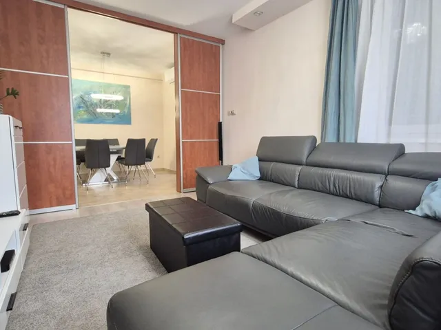 Kiadó lakás Debrecen, Akadémiakert 72 nm