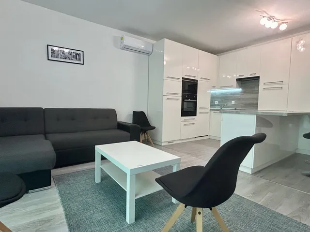 Kiadó lakás Debrecen, Akadémiakert 47 nm