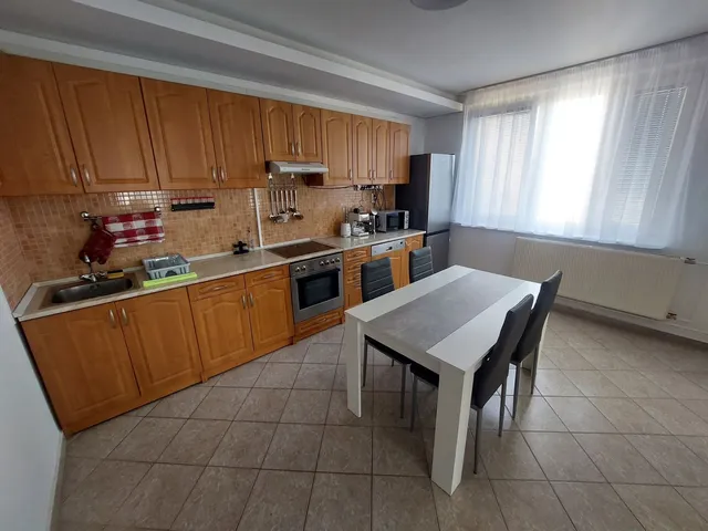 Kiadó lakás Debrecen, Újkert 54 nm