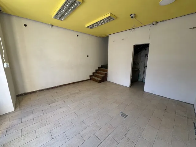 Kiadó kereskedelmi és ipari ingatlan Debrecen, Belváros 25 nm