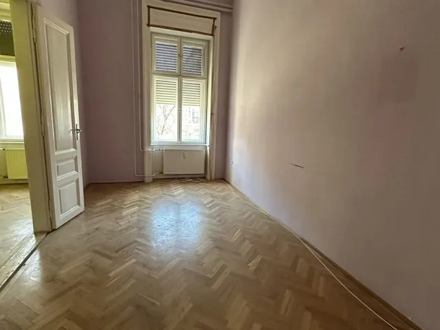 Kiadó kereskedelmi és ipari ingatlan Debrecen, Belváros 64 nm