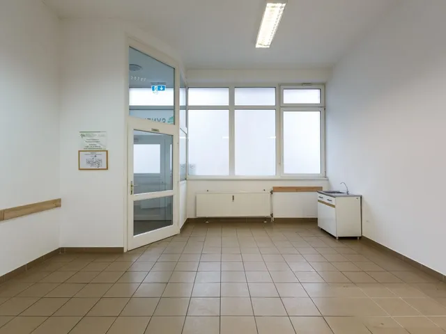 Kiadó kereskedelmi és ipari ingatlan Debrecen, Belváros 287 nm