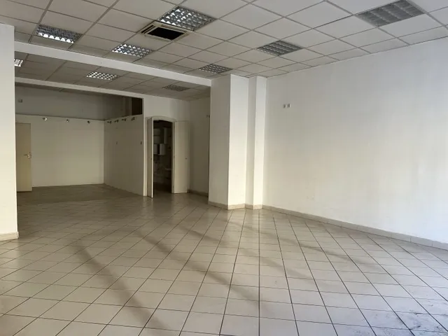 Kiadó kereskedelmi és ipari ingatlan Debrecen, Belváros 69 nm