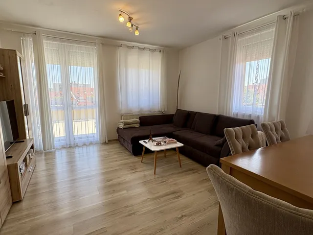 Kiadó lakás Debrecen, Sámsonikert 55 nm