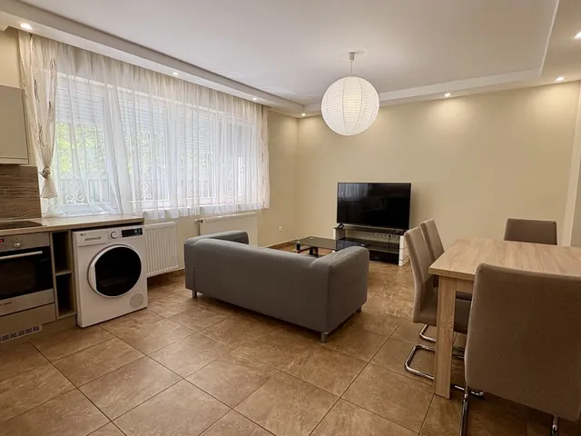 Kiadó lakás Debrecen, Sestakert 85 nm