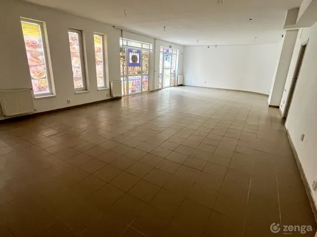 Kiadó kereskedelmi és ipari ingatlan Debrecen, Belváros 100 nm