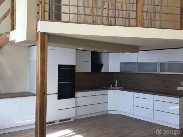 Kiadó ház Debrecen, Miklóskapu 85 nm