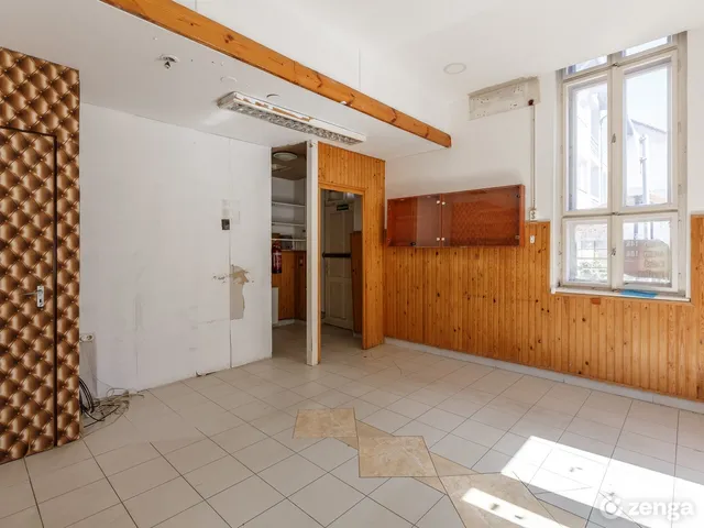 Kiadó kereskedelmi és ipari ingatlan Debrecen, Belváros 28 nm