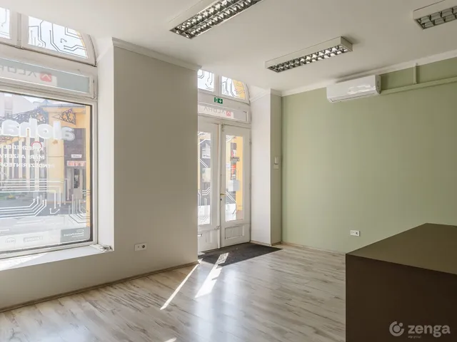 Kiadó kereskedelmi és ipari ingatlan Debrecen, Belváros 69 nm