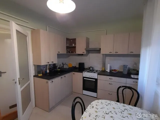Kiadó lakás Debrecen, Nagyerdő 76 nm