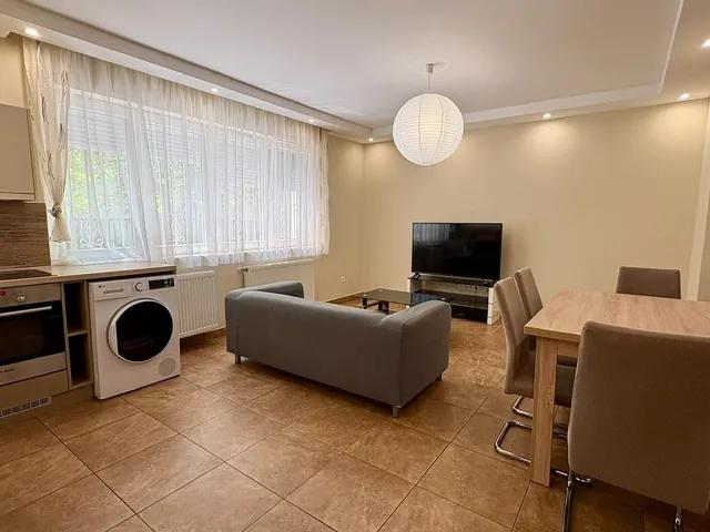 Eladó lakás Debrecen, Egyetemváros 84 nm