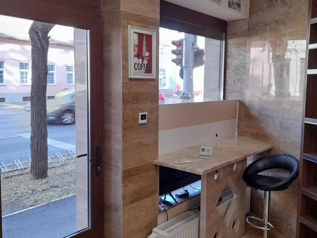 Kiadó kereskedelmi és ipari ingatlan Debrecen, Belváros 20 nm