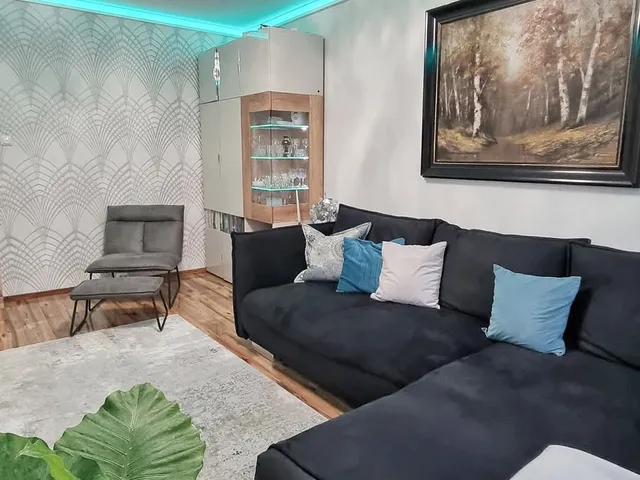 Eladó lakás Nyíregyháza, Korányi-kertváros, Garibaldi utca 96 nm