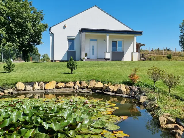 Eladó ház Nyíregyháza, Oros 184 nm