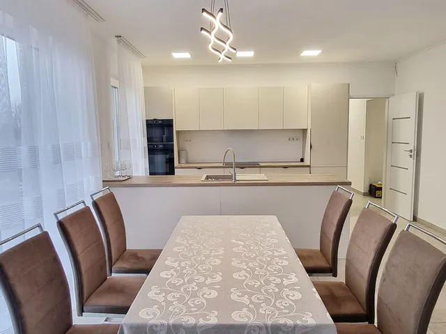 Kiadó ház Nyíregyháza, Kertváros 100 nm