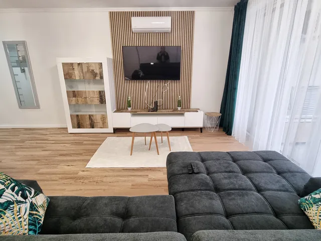 Kiadó ház Nyíregyháza, Belváros 140 nm