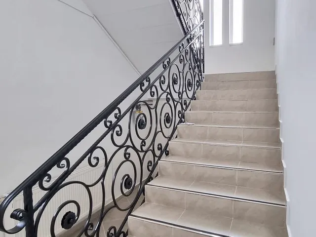 Eladó kereskedelmi és ipari ingatlan Nyíregyháza, Belváros, Dózsa György utca  300 nm