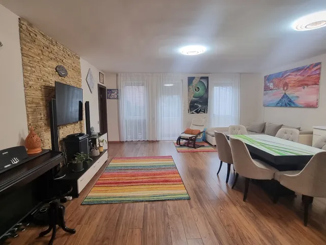 Eladó lakás Nyíregyháza, Belváros 111 nm