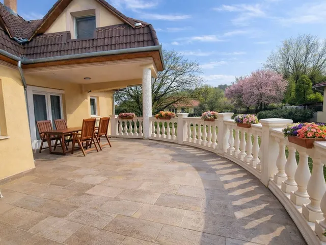 Eladó ház Nyíregyháza, Sóstóhegy 251 nm