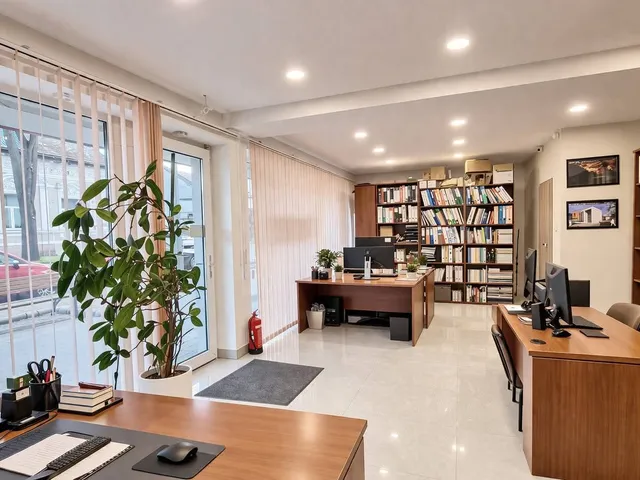 Eladó kereskedelmi és ipari ingatlan Nyíregyháza, Belváros 72 nm